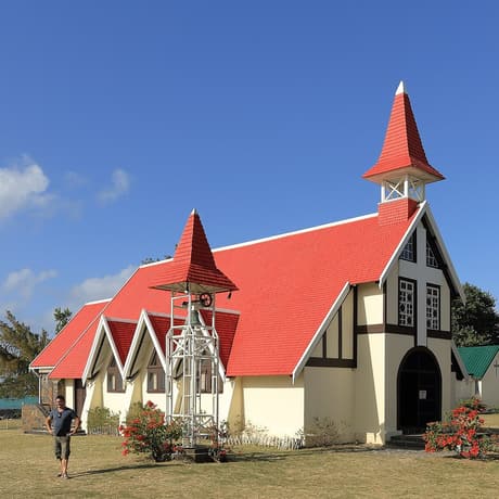 La chapelle au toit rouge de Cap Malheureux